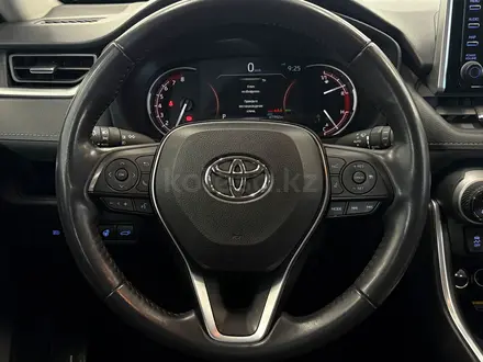 Toyota RAV4 Luxe 2020 года за 15 300 000 тг. в Астана – фото 14