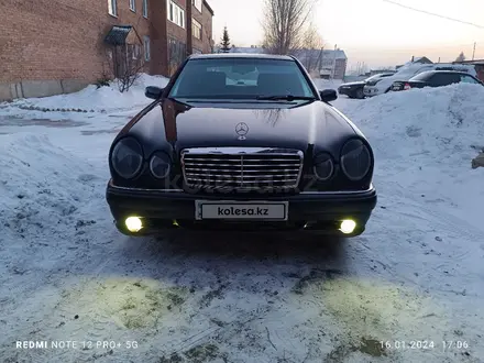 Mercedes-Benz E 230 1996 года за 2 500 000 тг. в Усть-Каменогорск
