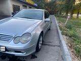 Mercedes-Benz C 180 2002 года за 4 200 000 тг. в Караганда – фото 3