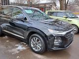 Hyundai Santa Fe 2018 года за 12 300 000 тг. в Алматы – фото 2