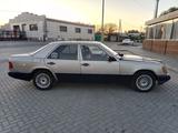 Mercedes-Benz E 230 1986 годаүшін800 000 тг. в Семей – фото 3