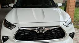 Toyota Highlander 2021 года за 32 500 000 тг. в Алматы