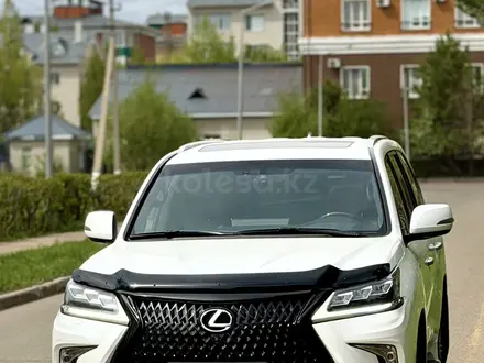 Lexus LX 570 2018 года за 48 000 000 тг. в Астана – фото 18