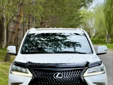Lexus LX 570 2018 года за 48 000 000 тг. в Астана – фото 3