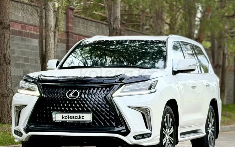 Lexus LX 570 2018 года за 48 000 000 тг. в Астана