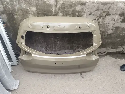 Крышка багажника за 10 000 тг. в Алматы