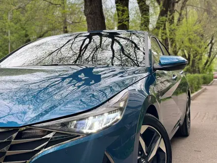 Hyundai Elantra 2023 года за 8 500 000 тг. в Алматы