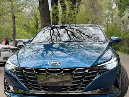 Hyundai Elantra 2023 года за 8 500 000 тг. в Алматы – фото 2