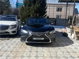 Lexus ES 250 2018 года за 21 000 000 тг. в Астана