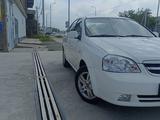 Chevrolet Lacetti 2013 года за 3 600 000 тг. в Шымкент – фото 2