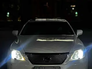 Lexus LS 460