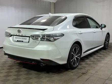 Toyota Camry 2020 года за 13 600 000 тг. в Алматы – фото 18