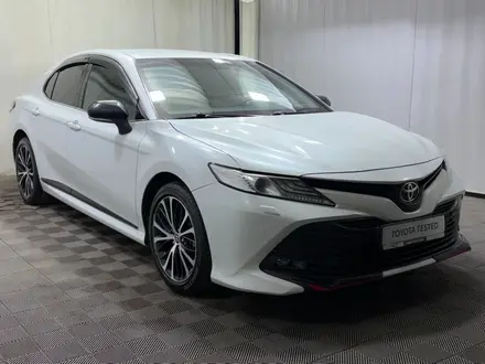 Toyota Camry 2020 года за 13 600 000 тг. в Алматы – фото 19