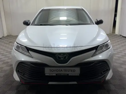 Toyota Camry 2020 года за 13 600 000 тг. в Алматы – фото 5