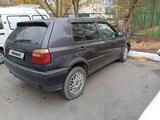 Volkswagen Golf 1994 года за 490 000 тг. в Караганда – фото 2