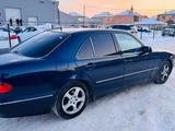 Mercedes-Benz E 320 2000 годаfor3 600 000 тг. в Караганда – фото 4