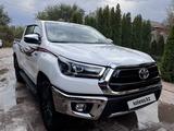 Toyota Hilux 2022 года за 21 000 000 тг. в Алматы