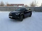 Toyota RAV4 2018 года за 12 500 000 тг. в Усть-Каменогорск – фото 2
