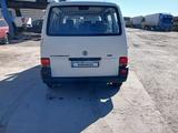 Volkswagen Transporter 2000 года за 3 000 000 тг. в Жосалы – фото 2