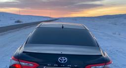 Toyota Camry 2018 года за 8 500 000 тг. в Караганда – фото 2