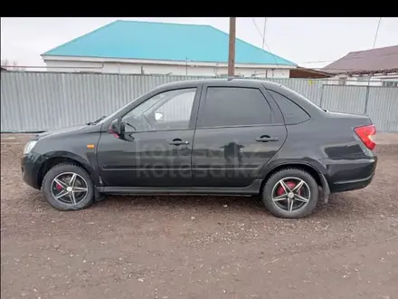 ВАЗ (Lada) Granta 2190 2013 года за 1 500 000 тг. в Актобе – фото 3