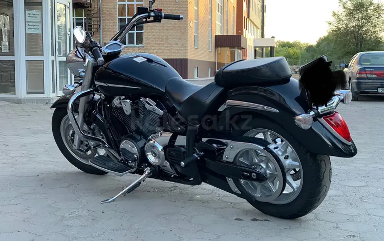 Yamaha  XVS1300A Midnight Star 2011 годаүшін4 500 000 тг. в Алматы