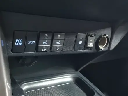 Toyota RAV4 2019 года за 12 790 000 тг. в Алматы – фото 18