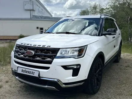 Ford Explorer 2018 года за 14 500 000 тг. в Алматы – фото 6