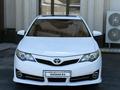 Toyota Camry 2013 года за 8 800 000 тг. в Шымкент – фото 2