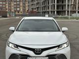 Toyota Camry 2019 годаүшін14 200 000 тг. в Атырау