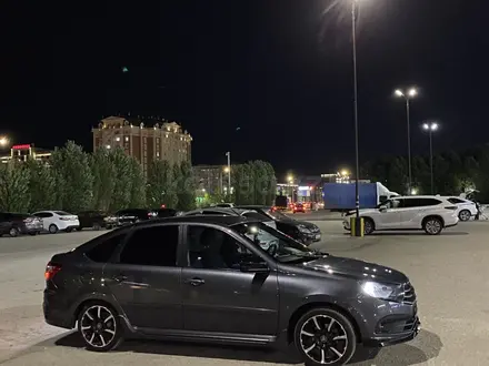ВАЗ (Lada) Granta 2190 2021 года за 4 500 000 тг. в Актобе – фото 3