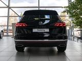 Volkswagen Touareg 2022 года за 32 900 000 тг. в Алматы – фото 2