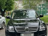 Volkswagen Touareg 2006 года за 5 100 000 тг. в Алматы – фото 2