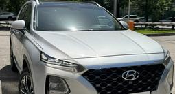 Hyundai Santa Fe 2019 годаүшін15 250 000 тг. в Алматы