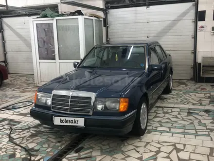 Mercedes-Benz E 200 1991 года за 1 700 000 тг. в Тараз – фото 14