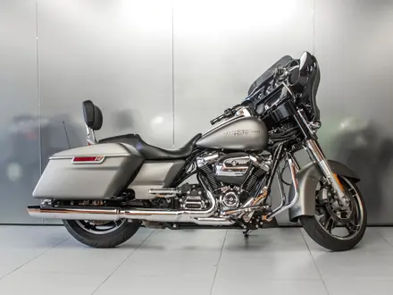 Harley-Davidson  Street Glide 2018 года за 7 960 000 тг. в Алматы – фото 2