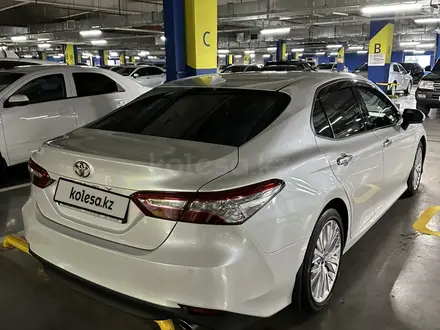 Toyota Camry 2019 года за 14 200 000 тг. в Шымкент – фото 4