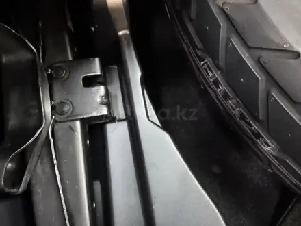 Toyota RAV4 2019 года за 11 450 000 тг. в Алматы – фото 13