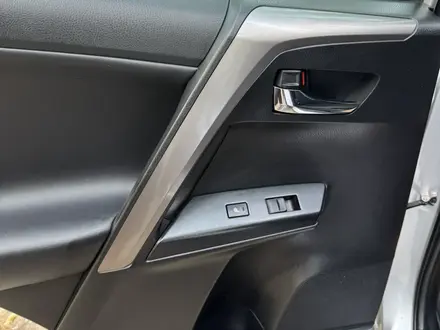Toyota RAV4 2019 года за 11 450 000 тг. в Алматы – фото 25