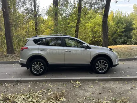 Toyota RAV4 2019 года за 11 450 000 тг. в Алматы – фото 5