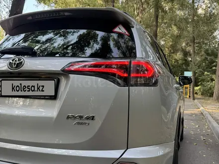 Toyota RAV4 2019 года за 11 450 000 тг. в Алматы – фото 8