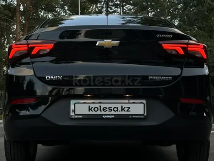 Chevrolet Onix 2025 года за 6 350 000 тг. в Караганда – фото 13