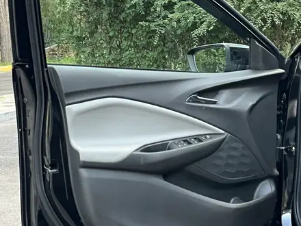 Chevrolet Onix 2025 года за 6 350 000 тг. в Караганда – фото 30