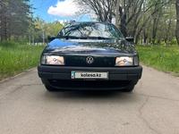 Volkswagen Passat 1992 года за 2 496 000 тг. в Караганда