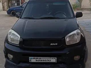 Toyota RAV4, 2005