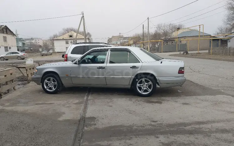 Mercedes-Benz E 220 1995 года за 2 400 000 тг. в Кызылорда