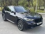 BMW X5 2018 года за 29 500 000 тг. в Караганда – фото 2