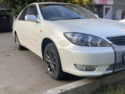 Toyota Camry 2005 года за 4 800 000 тг. в Павлодар – фото 2