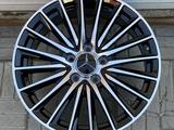 R17. Mercedes Benz за 215 000 тг. в Алматы