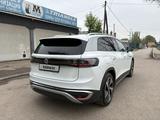 Volkswagen ID.6 2022 года за 13 850 000 тг. в Алматы – фото 4